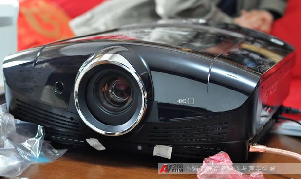 ������Ş3D����ͶӰ�C(j��)HC9000D��؛��(sh��)����I(xi��n)