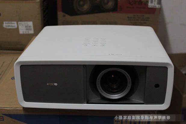 ������N ������ƷPLV-Z800CͶӰ�C(j��)�؃r(ji��)9900Ԫ