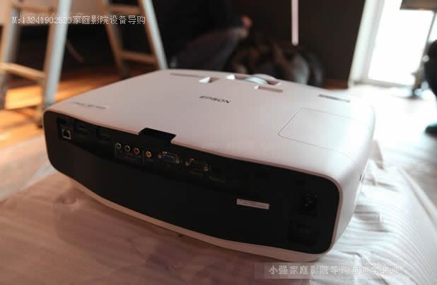 ������TW8000ͶӰ�C���b����
