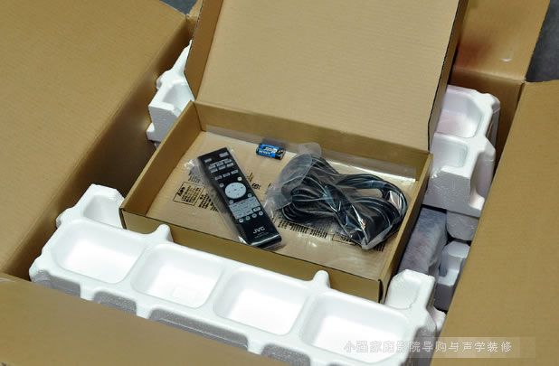 JVC 4KͶӰ�C(j��)