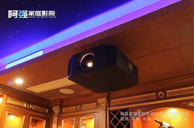 JVC�¿�ͶӰ�CDLA-N8BC�挍��������,�_��4K���ܕr��