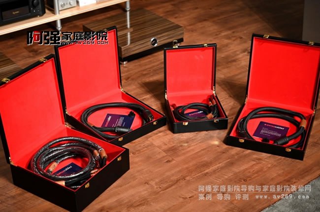 Swisscables�ľ��Ĺ��֞�Evolution��Reference��Reference Plus��Diamond���Ă�ϵ��