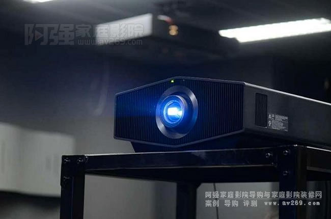 ����ԭ��4K����ͶӰ�CVPL-XW7000�b�p��ý�wҊ����ɹ��e�k